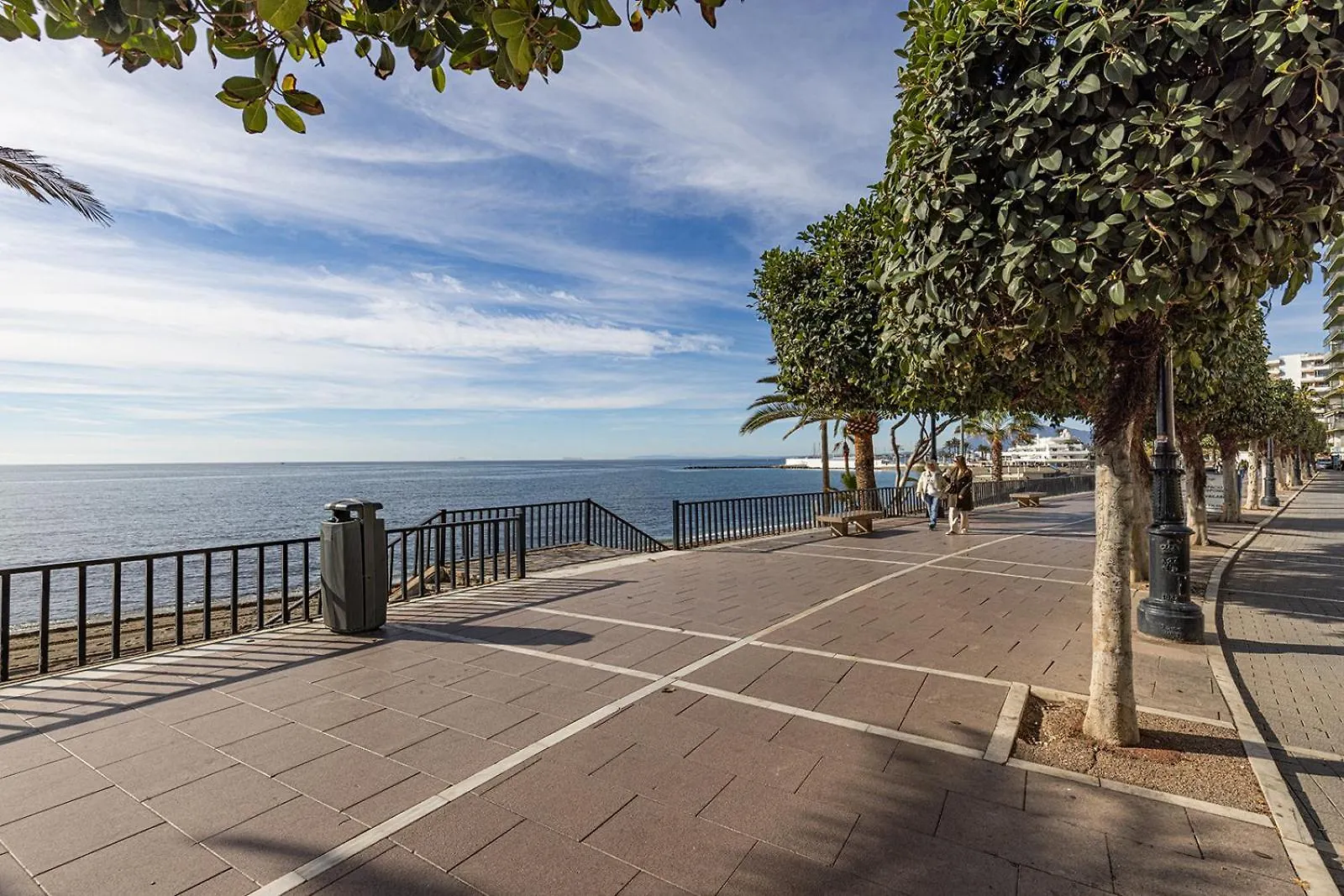 Stunning 1 Bedroom Apartment In Marbella Centre Spain